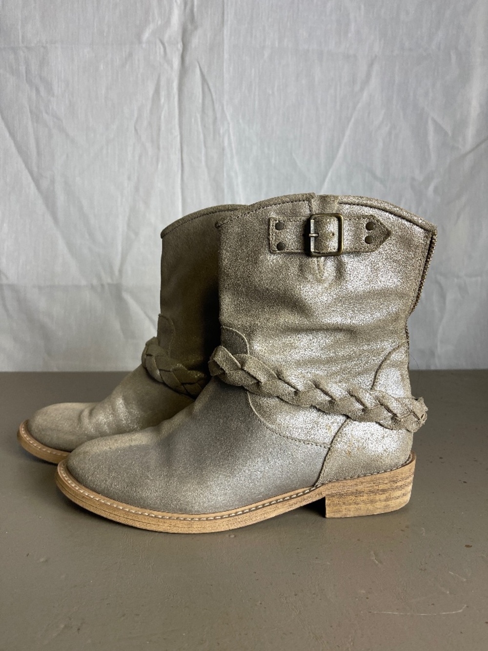 Silver Jonak Paris leather ankle boots (*flaw)